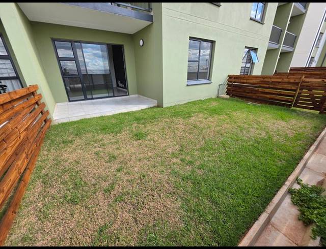 2 BEDROOM PROPERTY TO RENT IN MOOIKLOOF